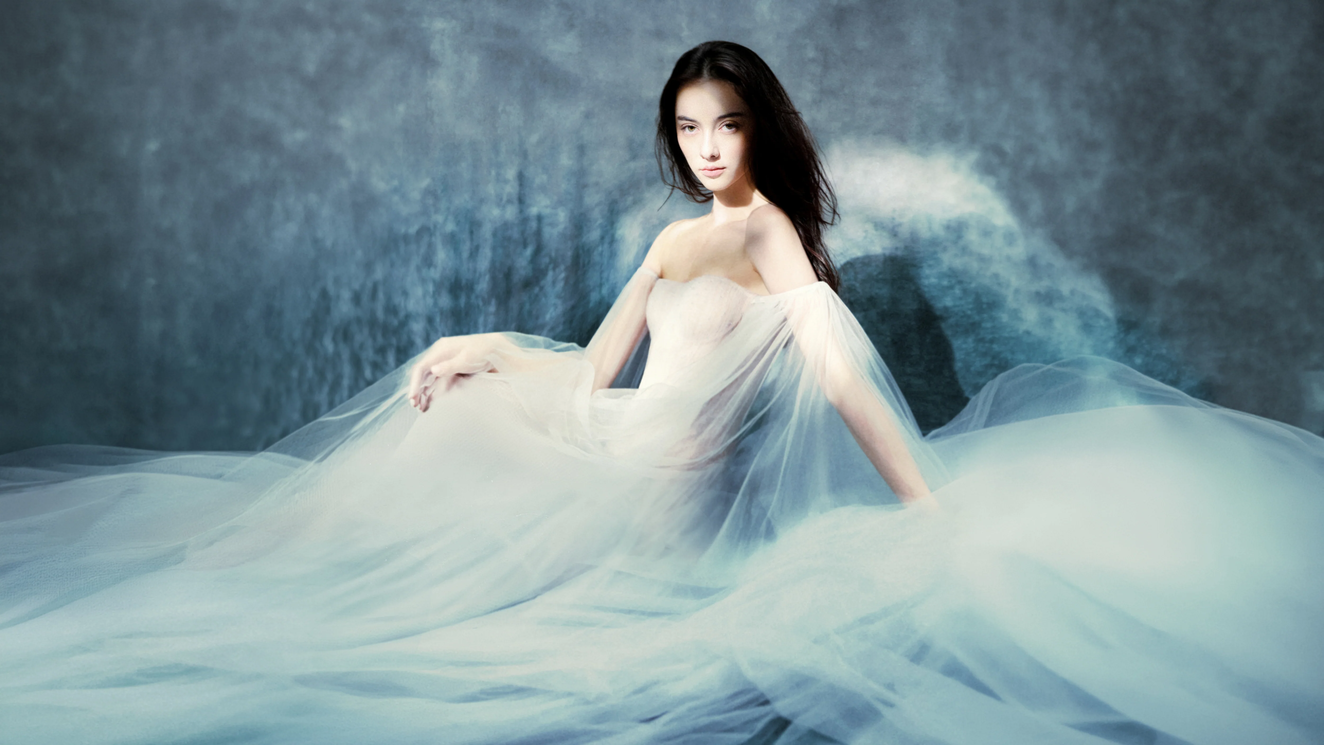 Sophisticated Style, Effortlessly Defined